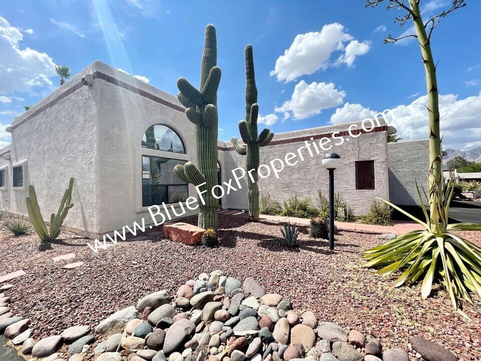 2898 E Weymouth Cir in Tucson, AZ - Building Photo