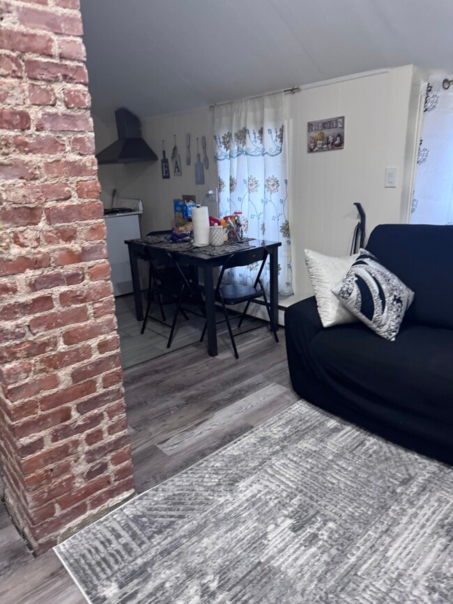 4404 Liberty Ave, Unit 2