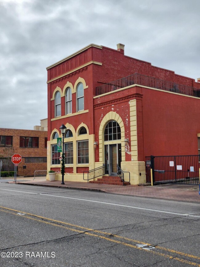 307 N Main St in Jennings, LA - Building Photo - Building Photo