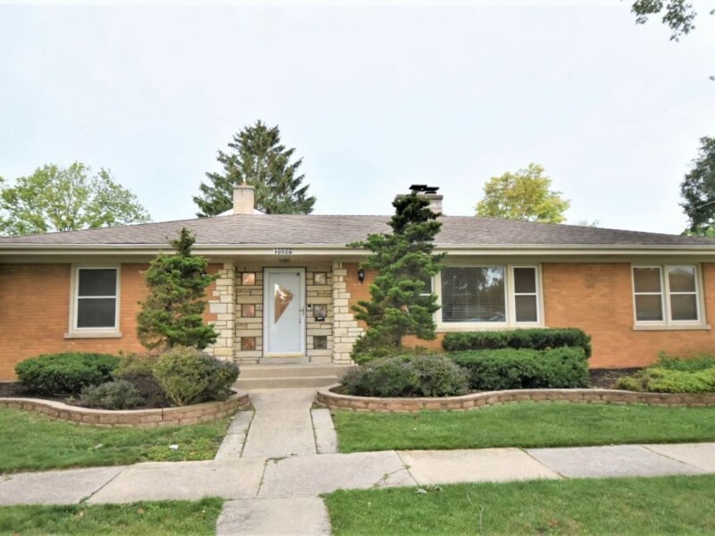 10020 Kent St in Winchester, IL - Building Photo