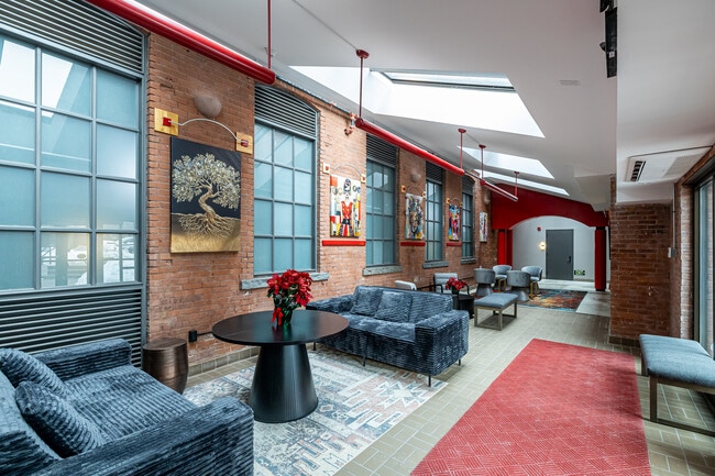 The Laurel in Hartford, CT - Foto de edificio - Lobby