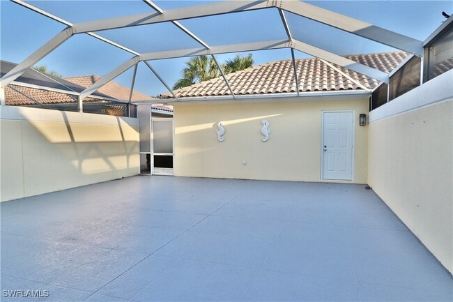 6182 Towncenter Cir in Naples, FL - Building Photo - Building Photo