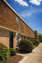 Ashley Chase Apartments in Sumter, SC - Building Photo - Building Photo