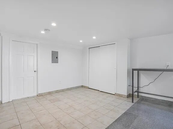 245 4th St, Unit G in Jersey City, NJ - Building Photo - Building Photo
