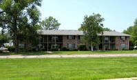 Building Photo - Tenneyson Lawn Apartments in Sheffield Lake, Ohio