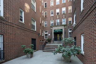 720 W 173rd St in New York, NY - Building Photo - Building Photo