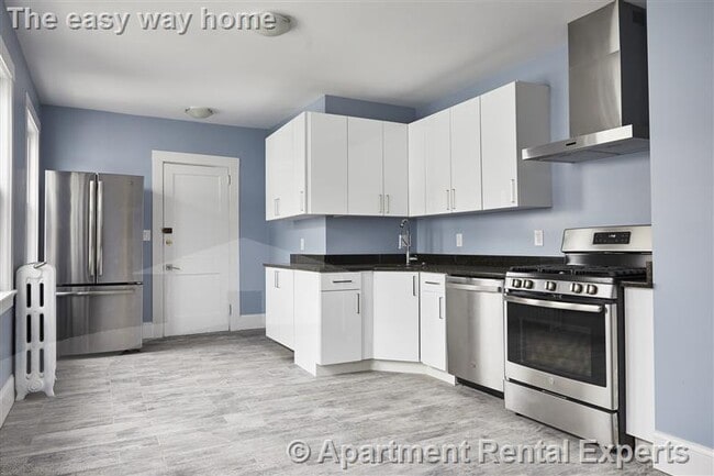 property at 52 Mansfield St