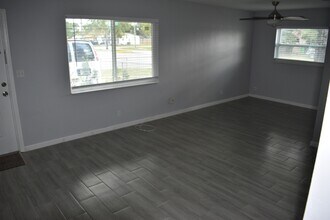 6400 NW 20th Ct in Sunrise, FL - Building Photo - Building Photo