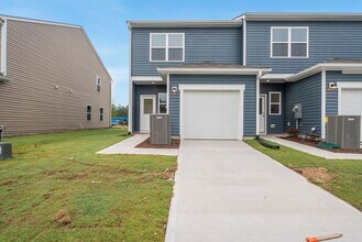 2058 Gln Xing Dr in Durham, NC - Building Photo - Building Photo