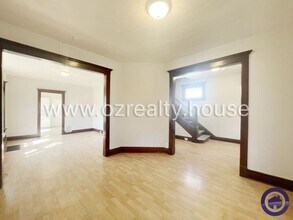 1031 N Michigan St in Toledo, OH - Building Photo - Building Photo