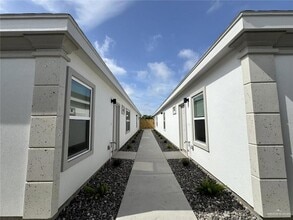 740 N Alamo Rd, Unit 31 in Alamo, TX - Building Photo - Building Photo