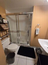 4020 Galt Ocean Dr, Unit 203 in Fort Lauderdale, FL - Foto de edificio - Building Photo