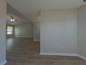 512 N Crossing Dr in Columbia, SC - Building Photo - Building Photo