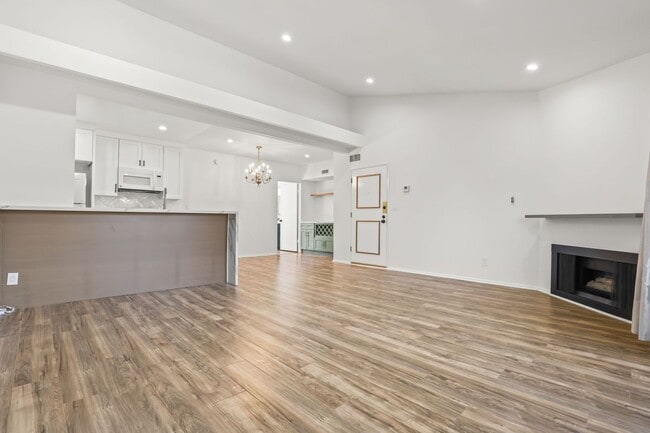 property at 5500 Lindley Ave