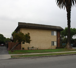 8081 Madison Ave in Midway City, CA - Building Photo - Building Photo