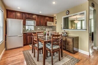 309 Columbia St, Unit 309 in Cambridge, MA - Building Photo - Building Photo