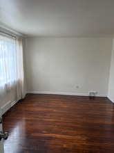 526 Foster St in Greensburg, PA - Building Photo - Building Photo