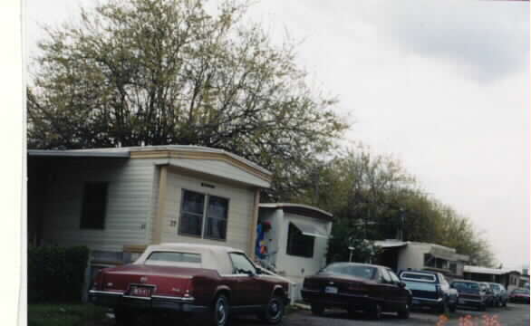 Miracle Mobile Grove in Bloomington, CA - Building Photo