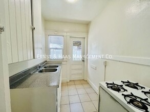 826 Magnolia Ave in Long Beach, CA - Building Photo - Building Photo