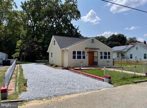 2811 Lime St in Temple Hills, MD - Building Photo - Building Photo