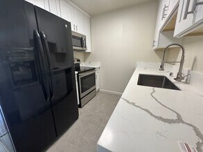 7517 St Philomena Way in Citrus Heights, CA - Building Photo - Building Photo