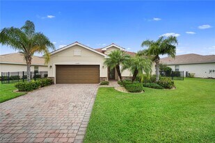 15699 Angelica Dr in Alva, FL - Building Photo