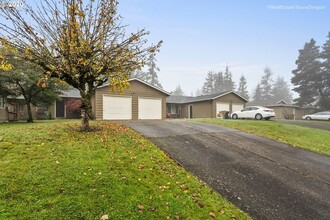 29627 SW Serenity Way in Wilsonville, OR - Building Photo - Building Photo