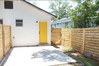 2141 Poppy St in Tallahassee, FL - Building Photo - Building Photo