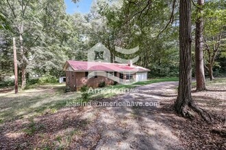 2305 Standing Springs Rd in Greenville, SC - Building Photo - Building Photo