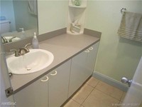 8025 SW 107th Ave-Unit -Apt 304 in Miami, FL - Building Photo - Building Photo