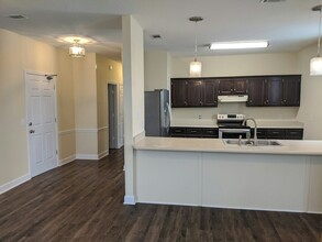 65 E Main St-Unit -Apt 2 in Statesboro, GA - Building Photo - Building Photo