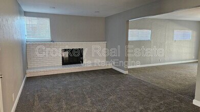 929 Jensen Cir in Pittsburg, CA - Building Photo - Building Photo