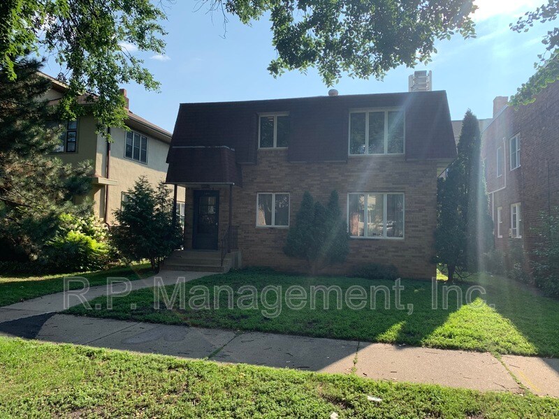3405 Emerson Ave S in Minneapolis, MN - Building Photo