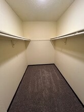 Candlewood Apartments in Colorado Springs, CO - Foto de edificio - Building Photo