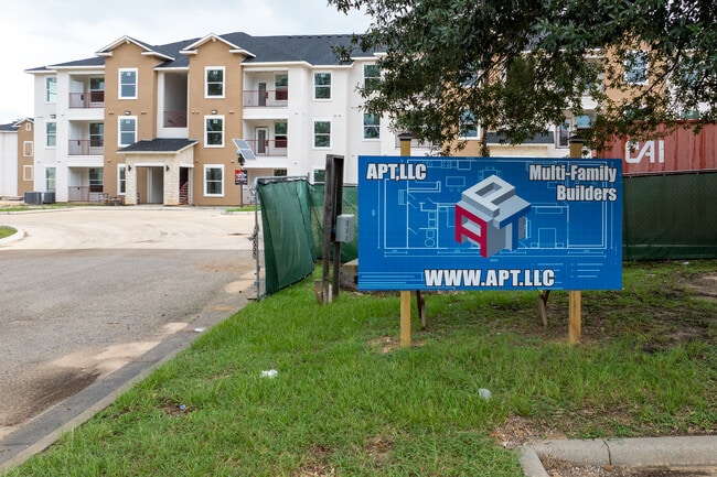 Aria at 336 in Conroe, TX - Building Photo - Building Photo