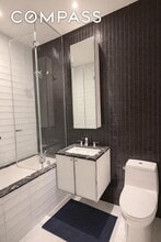 25 Broad St, Unit 14L in New York, NY - Building Photo - Building Photo