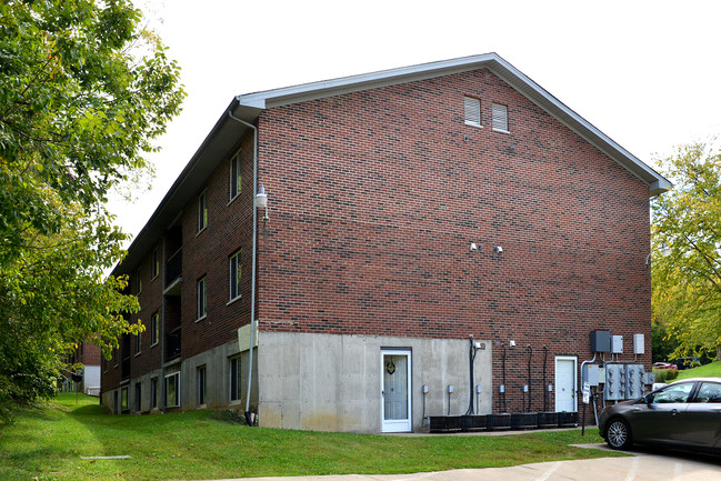 Canterbury Glen in Fort Mitchell, KY - Building Photo - Building Photo