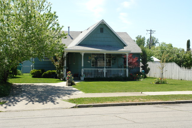 1023 W Sinto Ave in Spokane, WA - Building Photo - Building Photo