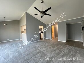3 Aberdeen Ct in Schaumburg, IL - Building Photo - Building Photo
