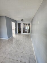 304 Staunton St, Unit A in Brownsville, TX - Building Photo - Building Photo