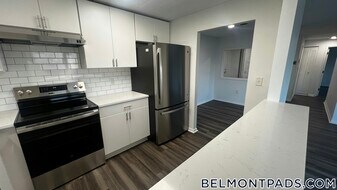 55 Hill Rd, Unit 610 in Belmont, MA - Building Photo