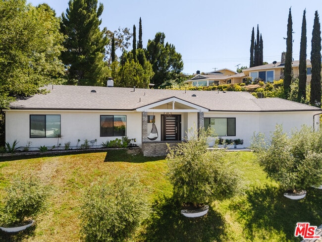 3554 Alginet Dr in Los Angeles, CA - Building Photo - Building Photo