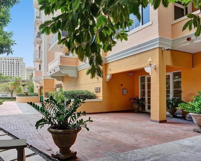 property at 1 Alhambra Cir