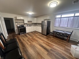 4833 Belair Rd, Unit 2-S in Baltimore, MD - Building Photo