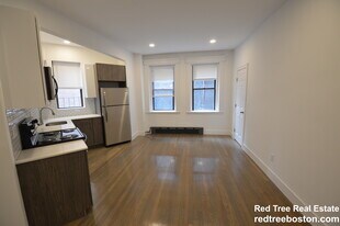 11 Queensberry St, Unit 15 in Boston, MA - Building Photo