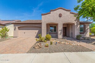 17504 W Redwood Ln in Goodyear, AZ - Building Photo