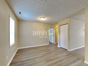 7019 Beaverwood Dr in Raleigh, NC - Building Photo - Building Photo