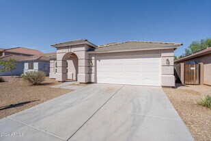 17482 W Caribbean Ln in Surprise, AZ - Building Photo