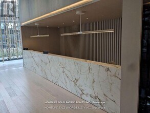 55 Cooper St in Toronto, ON - Building Photo - Building Photo