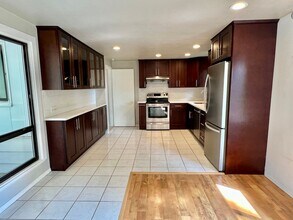 1529 NE 92nd St in Seattle, WA - Building Photo - Building Photo